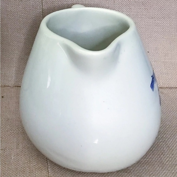 Gaetano Pottery Blue Birds Pitcher Jug Vase Folk Art Cottage Core Farmhouse - Picture 2 of 6